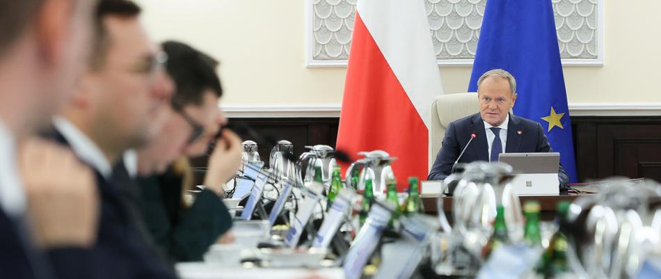 Basbakan in karari 10 kasim ofisler icin bir gun tatil oluler gunu icin tazminat 21417