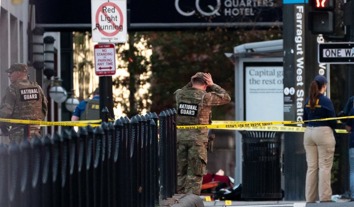 Beyaz saray yakinlarindaki silahli saldiriya iliskin yeni bilgiler tum ulkeyi gecti fail cia ile baglantili 26055