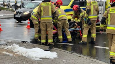 Bielany'de ciddi kaza. Geçit kapandı, üç kişi hastanede 2 Bielany de ciddi kaza gecit kapandi uc kisi hastanede 25710