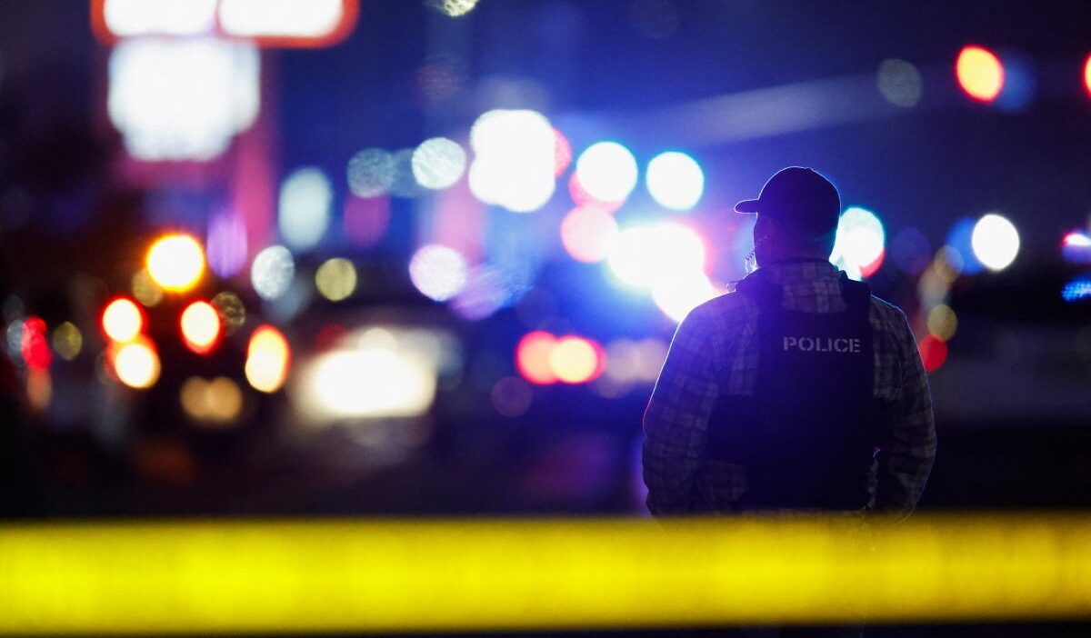 Bir aile toplantisinda trajedi saldirgan ates acti kurbanlar var 26578