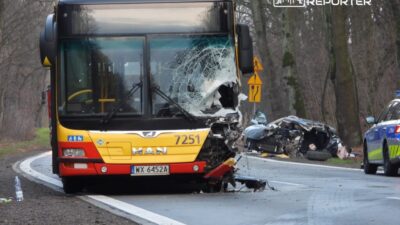 Bir yolcu arabasi ile bir belediye otobusu kafa kafaya carpisti i ki lpr helikopteri sevk edildi yol kapatildi 24443
