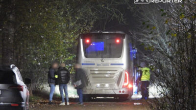 Bir yolcu otobusunu ters cevirdi ve bir yayaya carparak olumune neden oldu 36 yasindaki adam oldu 22218