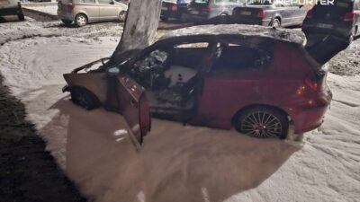 Bmw araba yangini arac yanarak kul oldu 25390