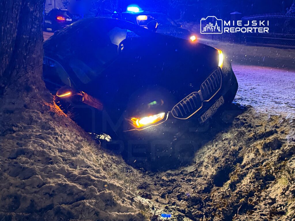 bmw surucusu hizini yol kosullarina gore ayarlamadi ve hendege girdi 25120