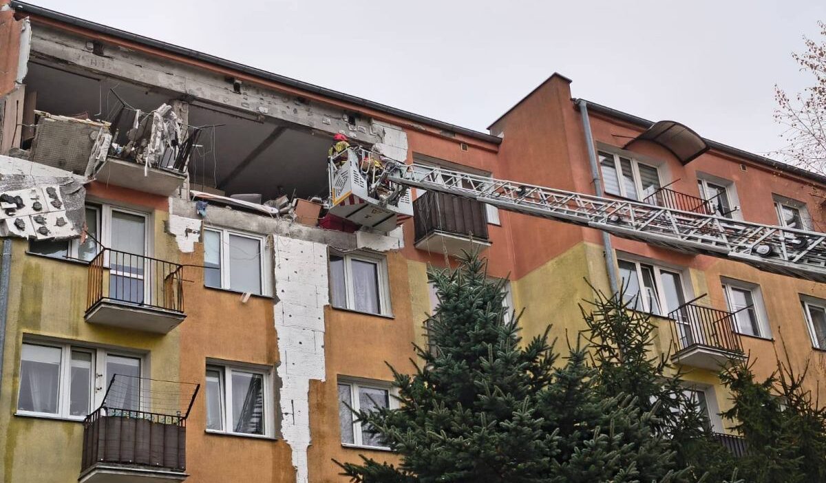 Braniewo da guclu bir patlama binanin duvarlarini parcaladi 22389