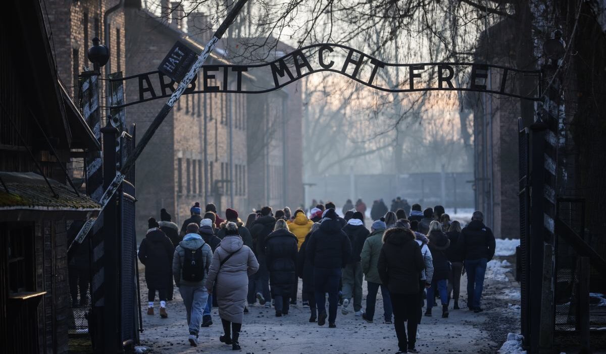 Braun un sok edici sozleri siyaset bilimci sinirlarin asilmasi hakkinda konusmak zor cunku sinir diye bir sey yok 24981