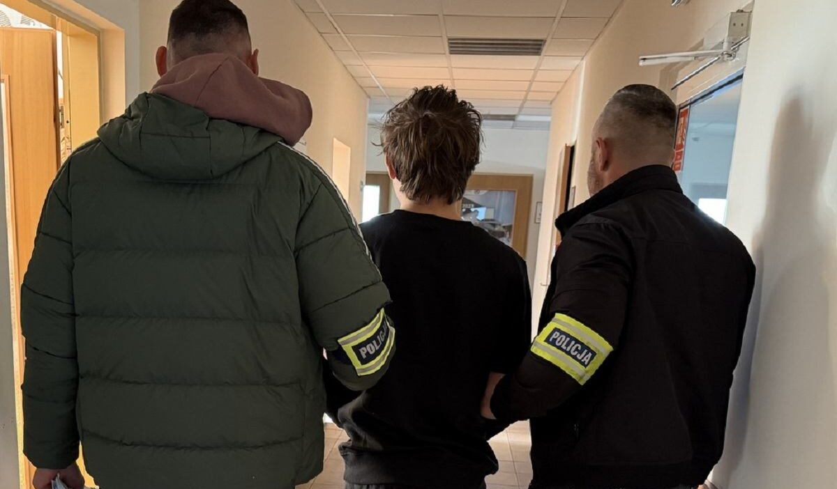 Bydgoszcz da bicakli saldiri 21 yasindaki genc gozaltinda ve omur boyu hapis cezasiyla karsi karsiya 24766