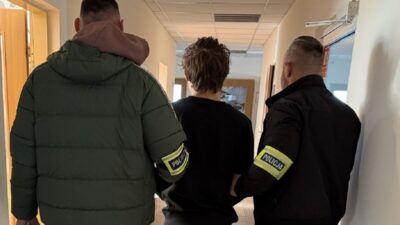 Bydgoszcz da bicakli saldiri 21 yasindaki genc gozaltinda ve omur boyu hapis cezasiyla karsi karsiya 24766