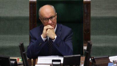 Carlik yasa tasarilarini veto mu edecek meclis baskani acikliyor bu benim protestom 25402