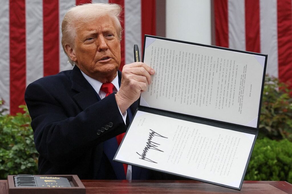 cia sefi gizli rus ve cin nukleer denemeleri hakkinda bilgi verdi trump hakli 21263