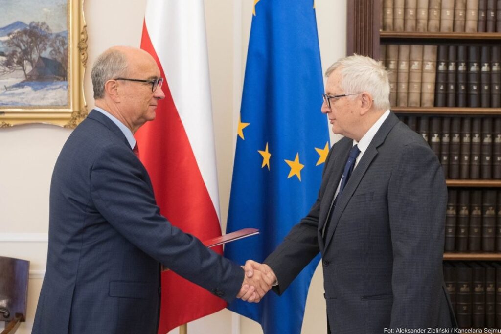 ciddiye alin siwiec carlik in veto hakkindaki sozlerini acikladi 26000