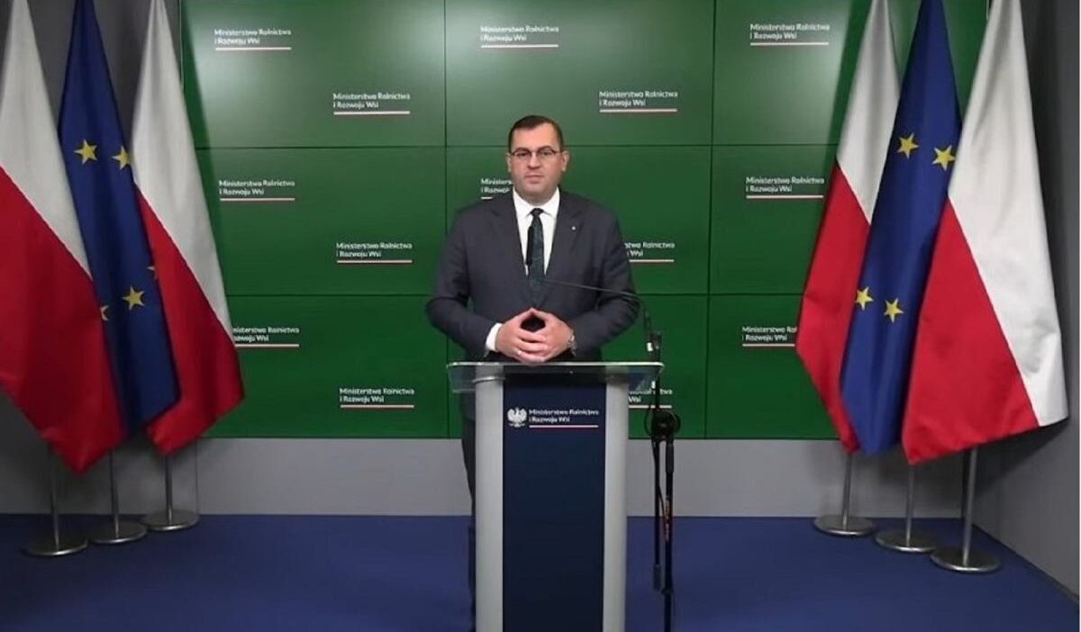 Cpk komplo olayi i lk bulgular var ve iki bildirim 21810