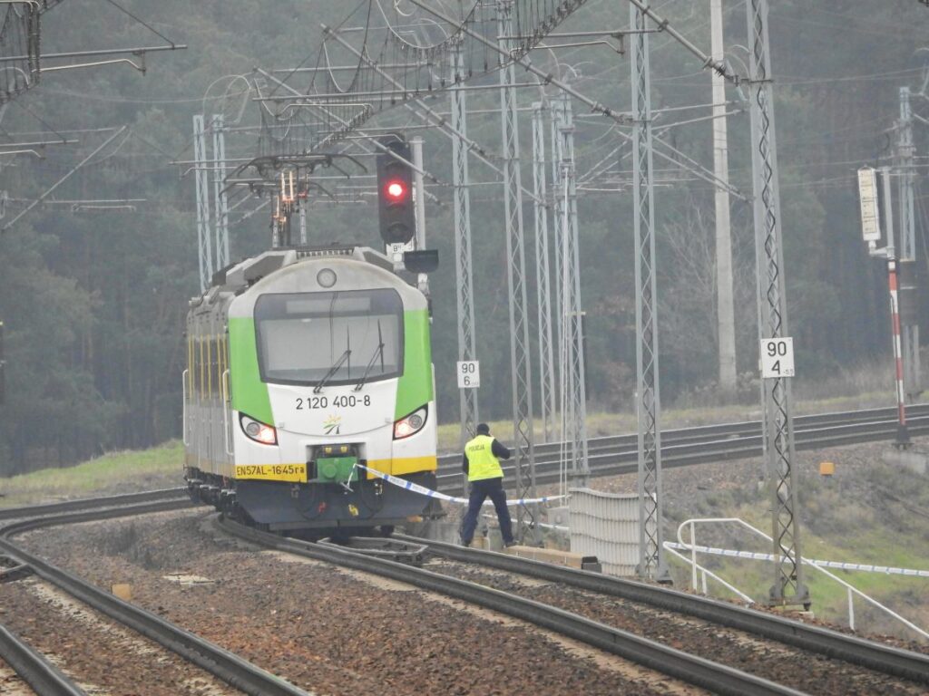 demiryolu saptirma olayinda yeni bulgular gayri resmi olarak servisler dort kisinin izini buldu 24139