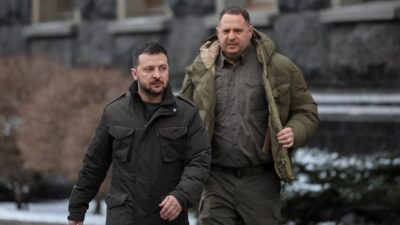 Devletteki ikinci kisi gorevden alindi savas muhabiri ukrayna da bir devrim yasaniyor 26306