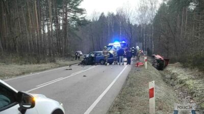 Dk62'de iki araç çarpıştı. 5 kişi yaralandı. Yol trafiğe kapandı 3 Dk62 de iki arac carpisti 5 kisi yaralandi yol trafige kapandi 24602