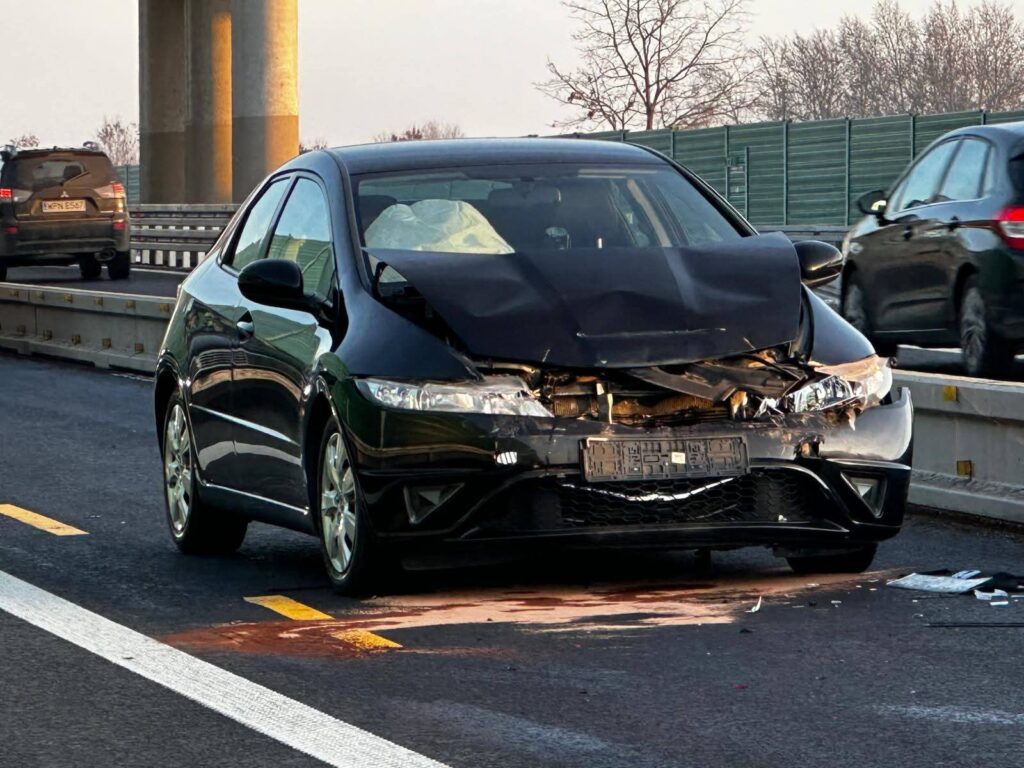 dk7 de uc arac carpisti buyuk trafik engelleri 26255