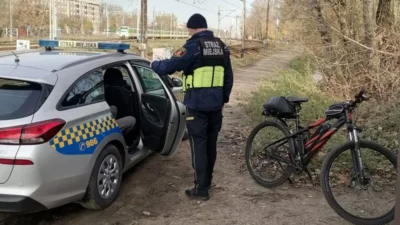 Gergin davranislar belediye gorevlilerinin dikkatini cekmistir adamin uzerinde marihuana bulundu 22200