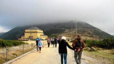 Gopr kurtarma ekipleri icin uzun hafta sonuna yogun bir baslangic 12 kisiye mudahale edilmesi gerekti 22185