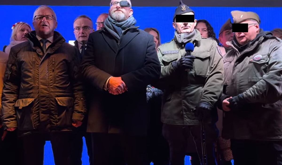 Gözaltından doğrudan braun'un yürüyüşüne. "kameramanlar radikal, komplocu bir örgüt kuruyor". 1 Gozaltindan dogrudan braun un yuruyusune kameramanlar radikal komplocu bir orgut kuruyor 25366