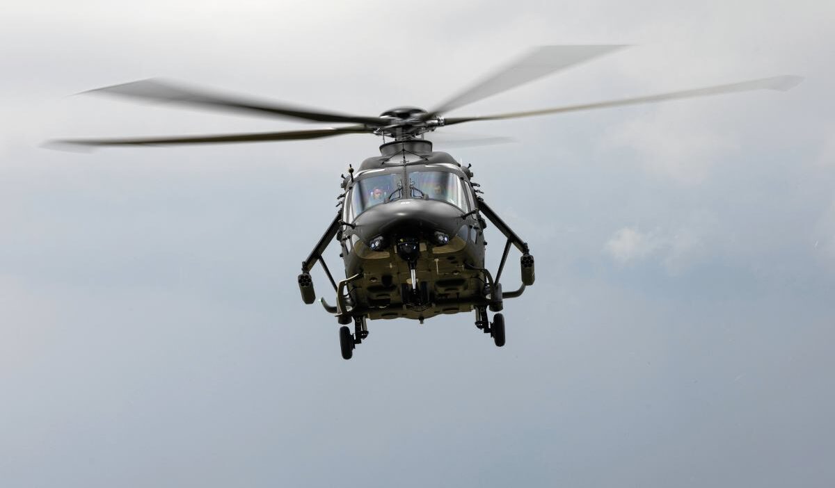 Grev sirasinda tehlikeli bir olay helikopterden kargo dustu 25592