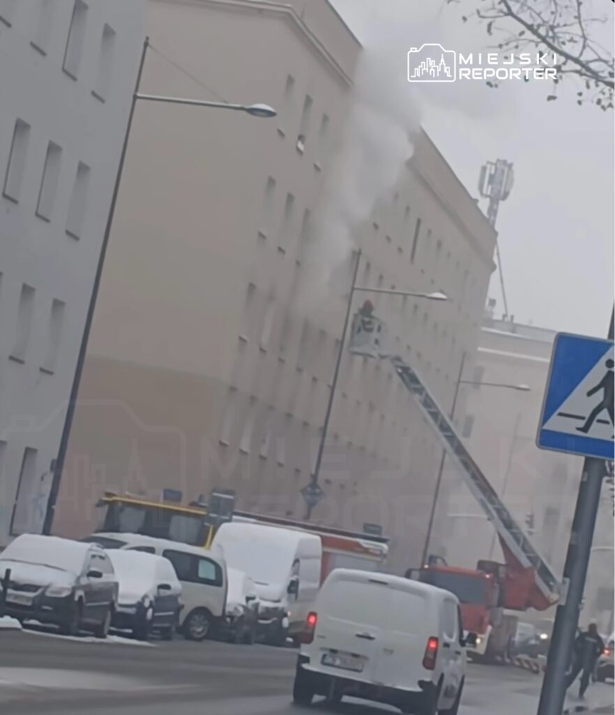 groch w da bir apartman dairesinde yangin yangina 4 itfaiye birimi tarafindan mudahale edildi 25300