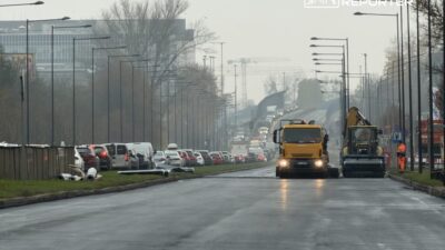 Hynka nin yenilenmesi ve trafikte yasanan yogunluklar suruculer trafige aykiri ve kaldirimlarda arac kullaniyor 22692