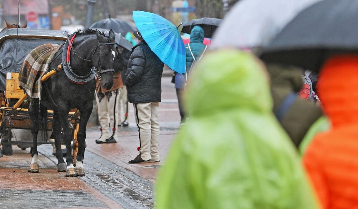 Imgw siddetli yagis uyarisinda bulundu ulkenin guneyinde dikkat 20730