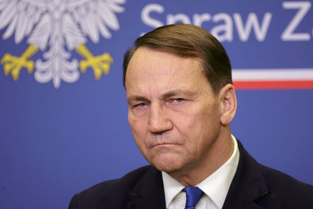 jad waszem in skandal girisi radoslaw sikorski i srail buyukelcisini cagirdi 25315