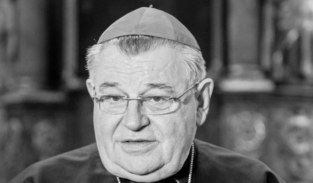 Kardinal dominik duka hayatini kaybetti polonya ile yakin temaslarini surduruyordu 21050