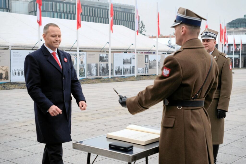 karol nawrocki ukrayna vatandaslarina siniri cizdi son kez imzaladim 23257