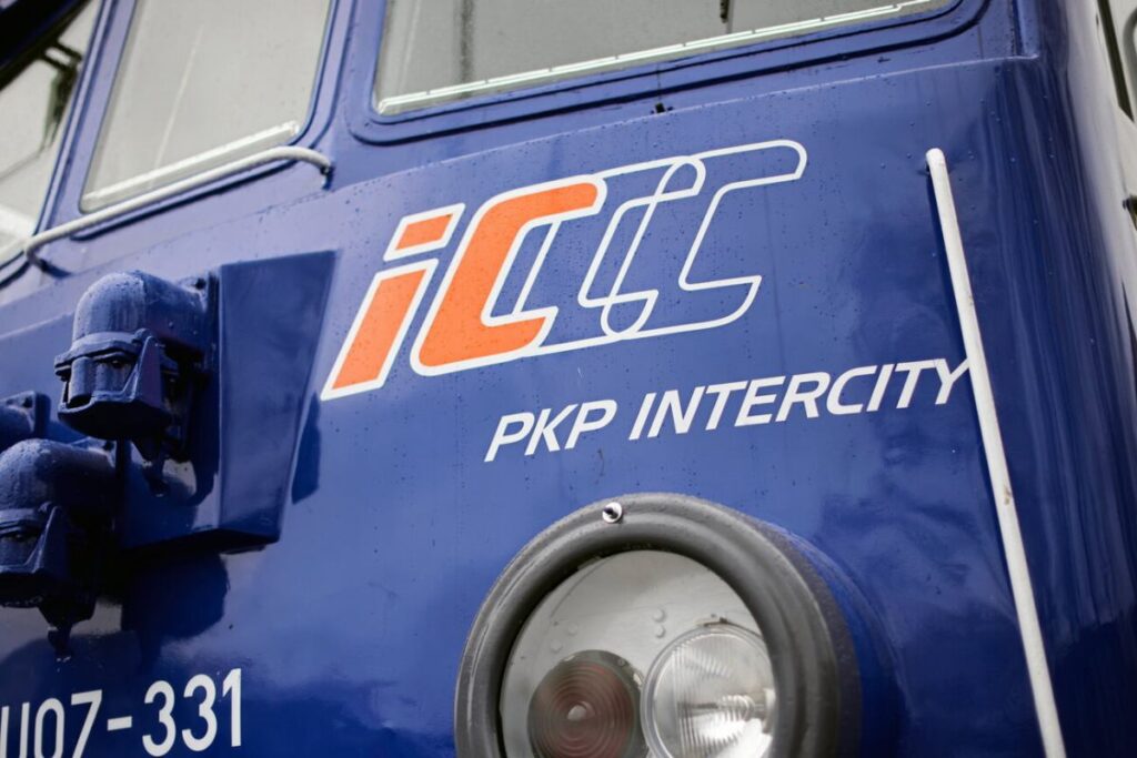 kaza sonrasi demiryollarinda felc 350 dakikaya varan tren gecikmeleri 22045