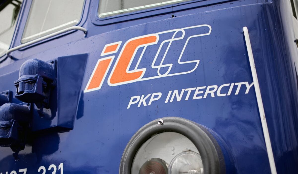 Kaza sonrasi demiryollarinda felc 350 dakikaya varan tren gecikmeleri 22045