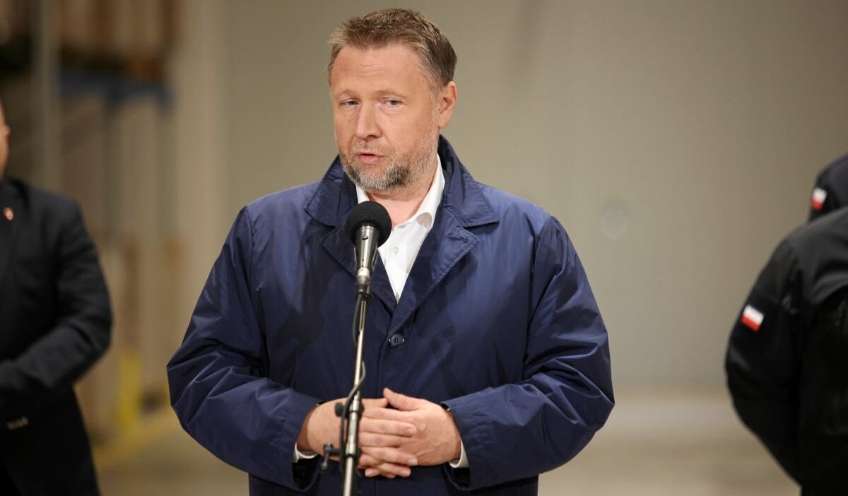 Kierwiński, servisler tarafından kaç kişinin gözaltına alındığını açıkladı. "polonya devleti sizi yakalayacak". 1 Kierwi ski servisler tarafindan kac kisinin gozaltina alindigini acikladi polonya devleti sizi yakalayacak 24868