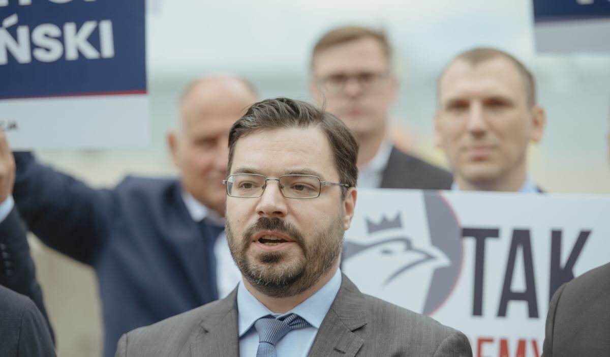 Konfederasyon ap uyesi ziobra ile gorusmesinin ayrintilarini acikladi bunun hesabini vermeli 22206