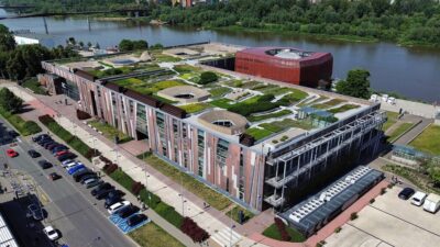 Kopernik bilim merkezi artik 15 yasinda 21426