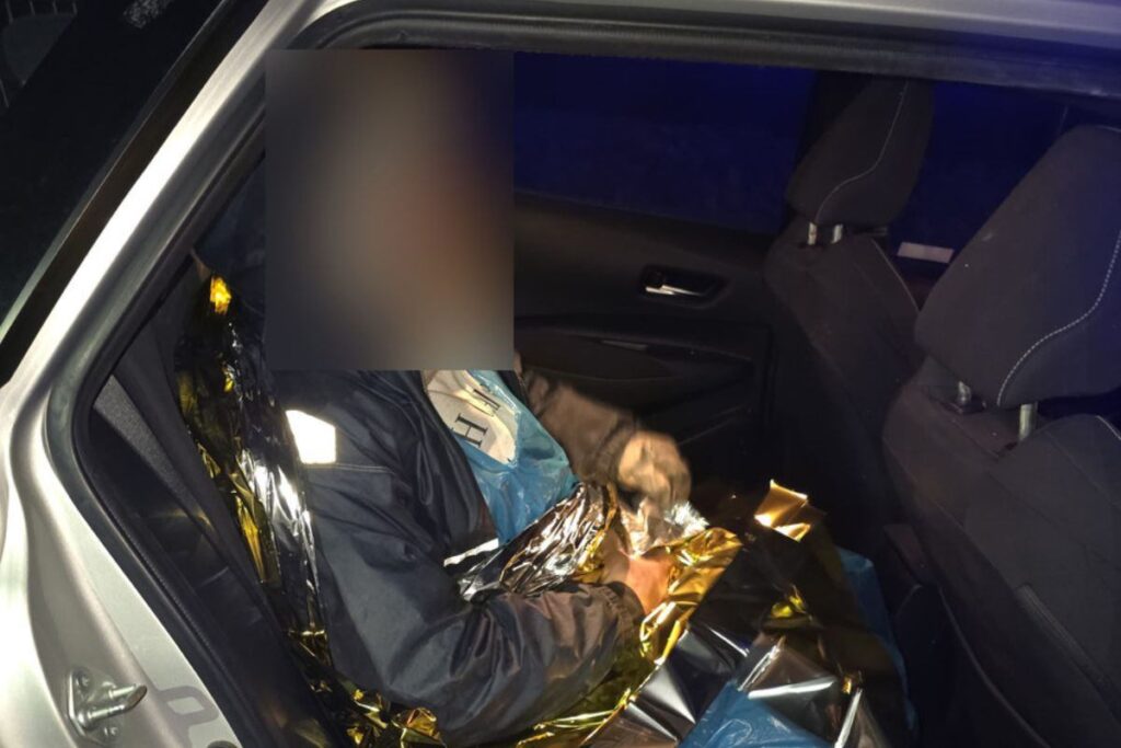 kukurtlu sogukta 100 km den fazla yurumek istedi hastaneden ulasim icin parasi yoktu 25405