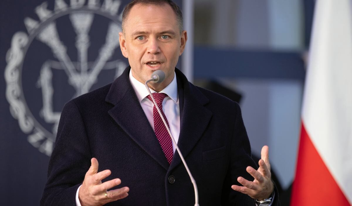 Macar medyası nawrocki'nin kararının ardından şokta. "skandal". 1 Macar medyasi nawrocki nin kararinin ardindan sokta skandal 26698