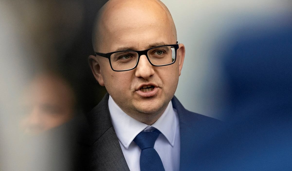 Matecki napieralski ye cok kizmisti anlayin diye soyluyorum arka planda bir hukuk ve adalet milletvekilinin tehditkar aciklamasi 21381