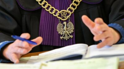 Medya yargic polis tarafindan gozaltina alindi binde 1 5 ten fazla alkol tespit edildi 21408