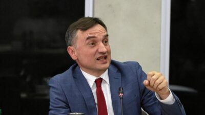 Medya ziobristler iktidara donmek icin planlar yapiyor hukuk ve adalet politikacisi onlarin hikayelerini masallarin arasina koyabilirsiniz 23689