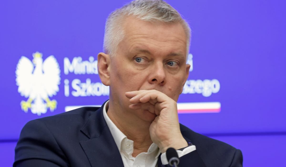 Memur atamalari konusunda catisma siemoniak bir cumhurbaskanligi yetkilisinin igrenc imalari 26557