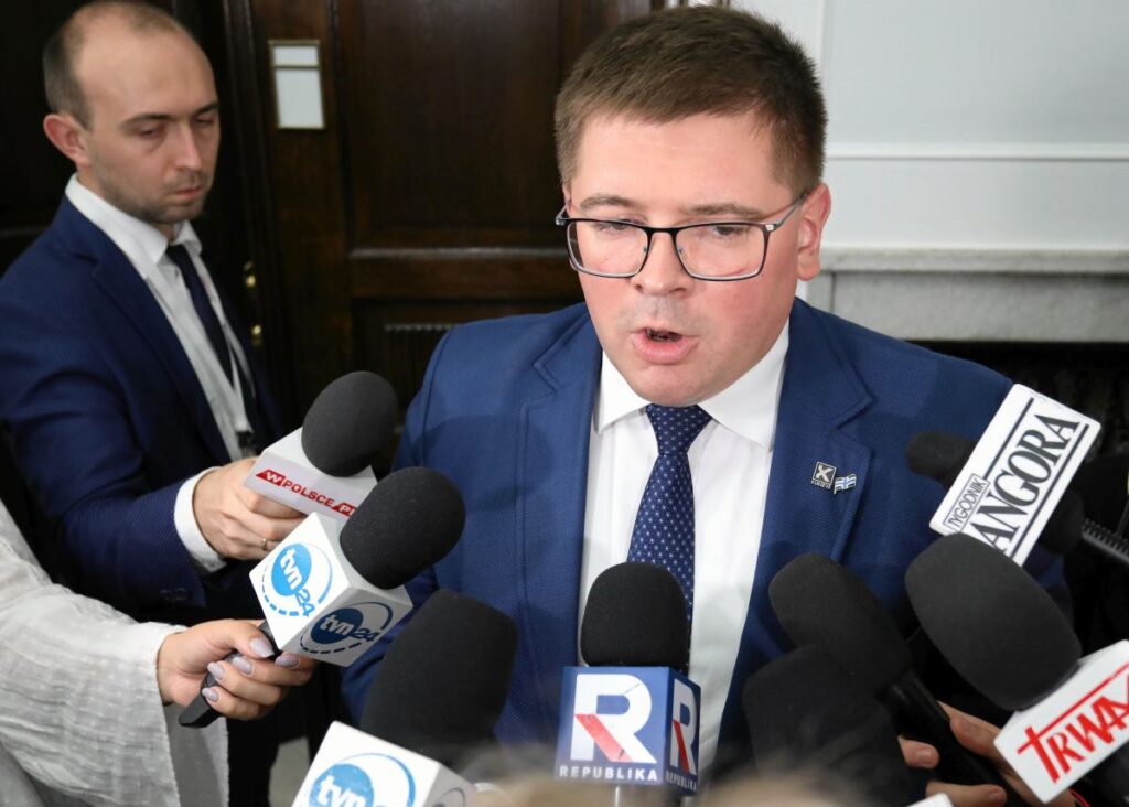 milletvekili maas bordrosu alir ve kazancindan sikayet eder finansal bozulma 26701