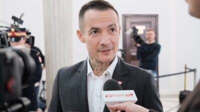 Milletvekili sivil koalisyon kulubunden ayrildi bu bir tur serbest birakmadir 21447