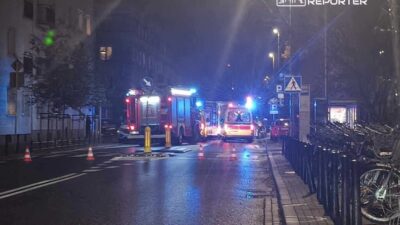 Mokotow da kaza uc aracin carpismasinin ardindan cadde trafige kapandi 20751