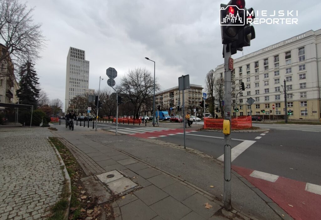 Mokotow da trafik duzeninin degistirilmesi ve kavsagin kaldirilmasi bolge sakinlerinin itirazlarina neden oldu 24493