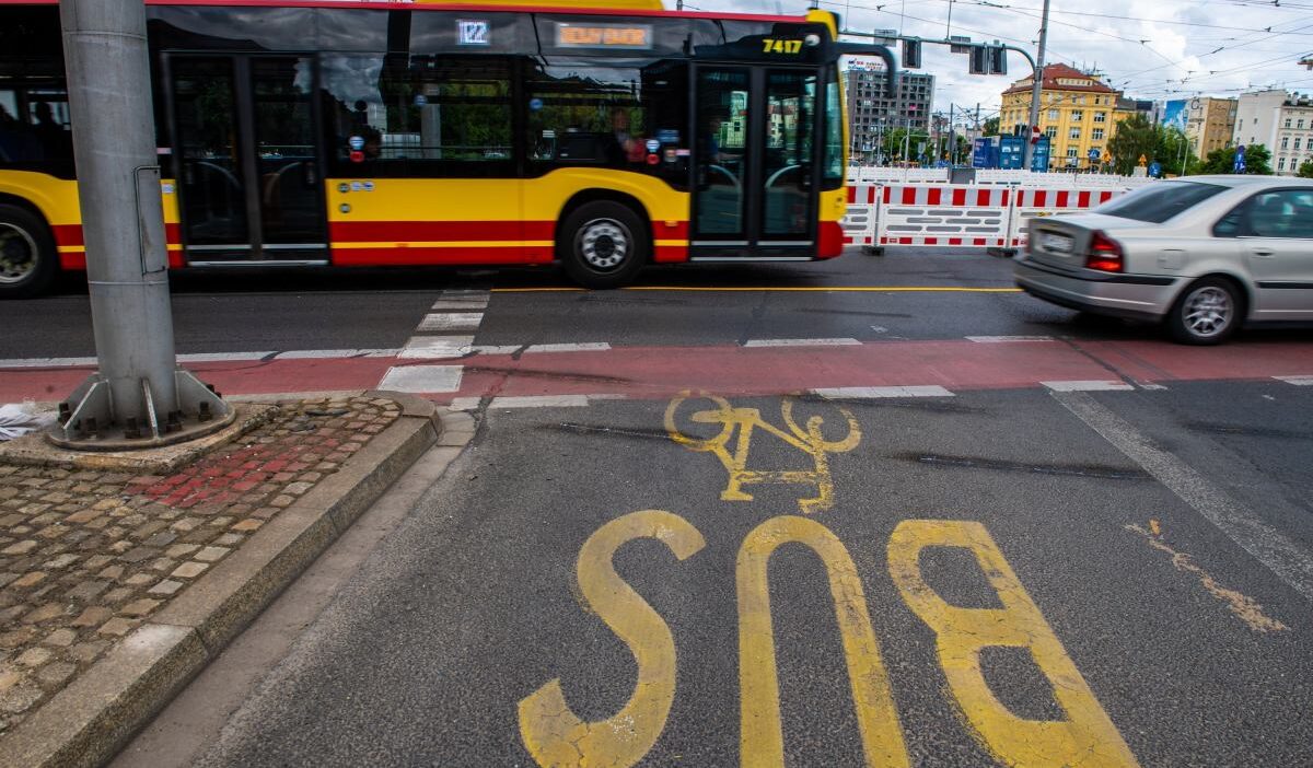 Mpk suruculerine saldirilar bir adam gozaltina alindi 25997