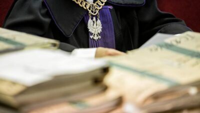 Murowana go lina nin eski belediye baskani resit olmayan bir kisiyi istismar etmekten suclu bulundu cezada bir degisiklik var 21161