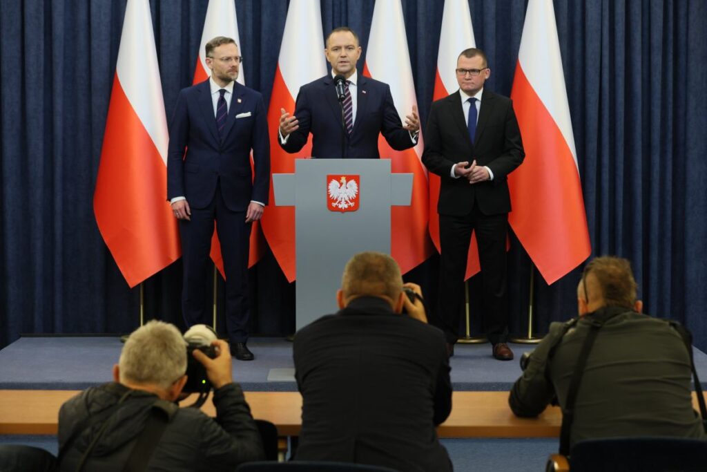 nawrocki adli atamalari engelledi sabotaj curio situation destructor 22719