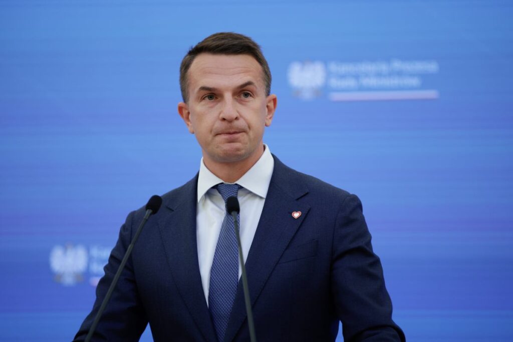 nawrocki adli atamalari engelliyor hukumet sozcusu yetkileri gasp etme girisimi 22710