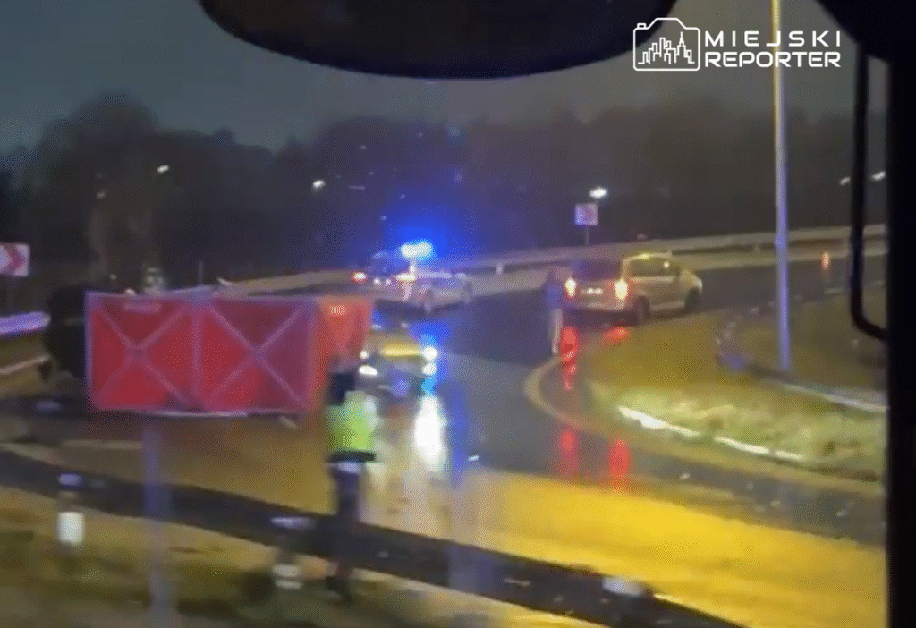 Olumcul kaza araba bariyerlere carpti ve takla atti olu kadin 20905